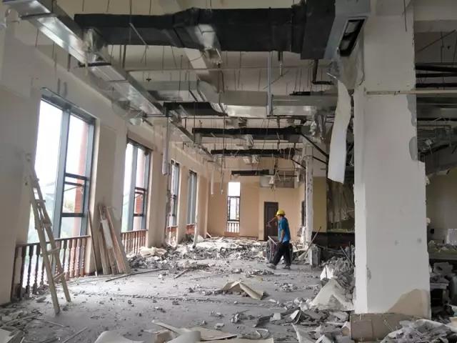 施工現(xiàn)場.jpg 施工現(xiàn)場.jpg